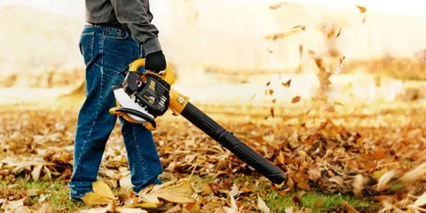 Cleaning Dryer Vent With Leaf Blower