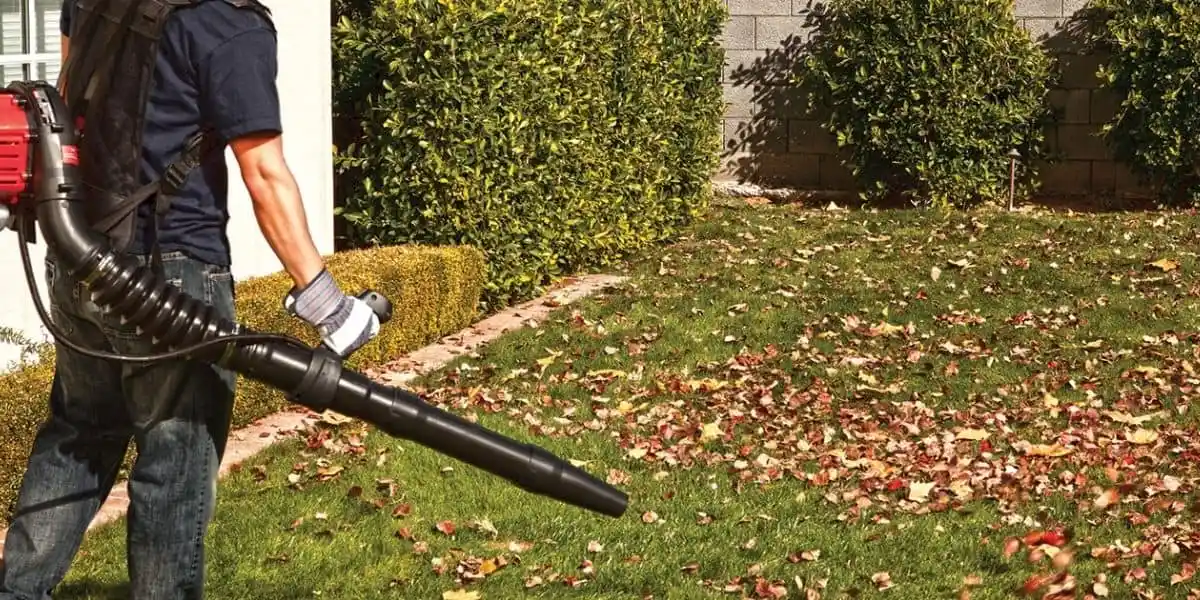 Cleaning Dryer Vent With Leaf Blower