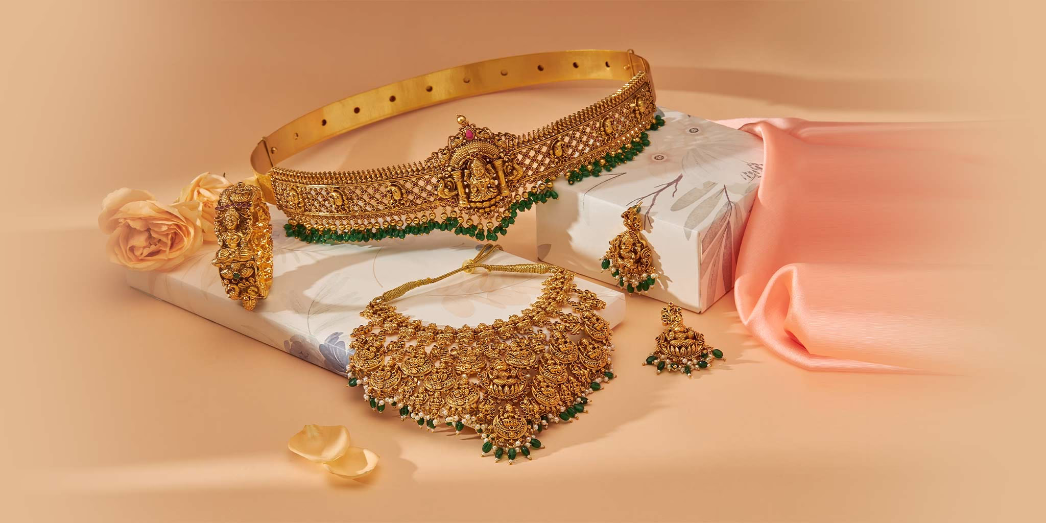 Discover exquisite bridal jewellery that adds elegance, sparkle, and timeless beauty to your special day—perfect for every bride’s unforgettable moment.